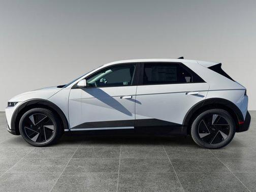 2025 Hyundai IONIQ 5 SE