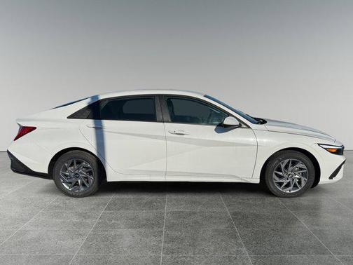 2025 Hyundai ELANTRA HEV Blue