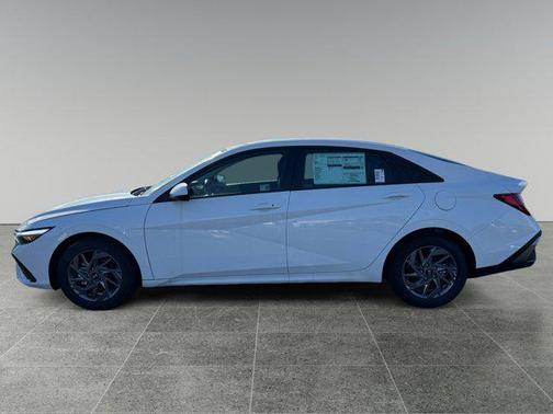 2025 Hyundai ELANTRA HEV Blue
