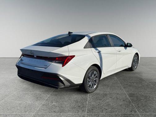 2025 Hyundai ELANTRA HEV Blue