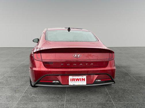 2023 Hyundai SONATA SE