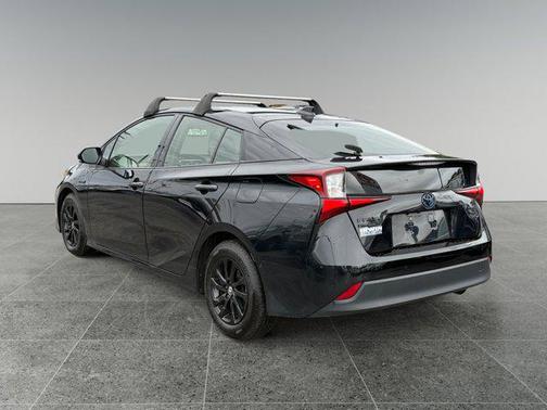 2022 Toyota Prius L
