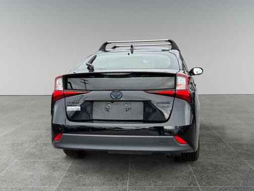 2022 Toyota Prius L