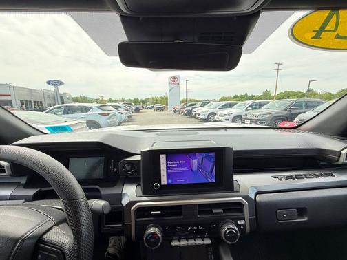 Ice Cap 2024 Toyota Tacoma SR5