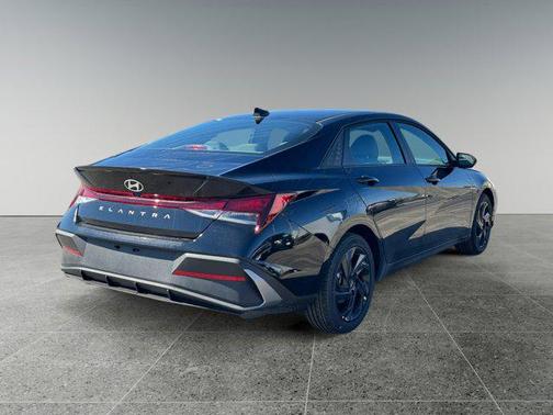 Abyss Black 2026 Hyundai ELANTRA Sport
