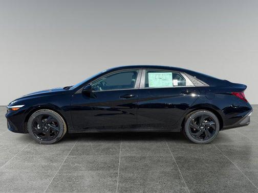 Abyss Black 2026 Hyundai ELANTRA Sport