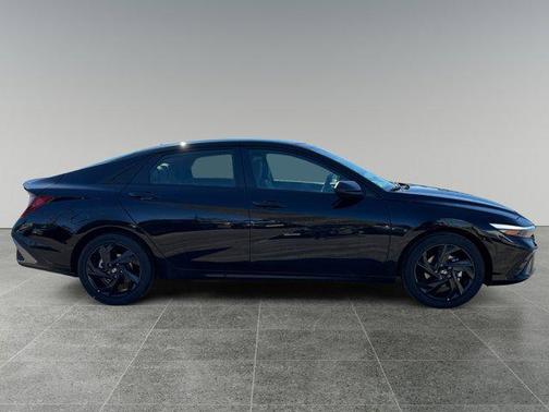 Abyss Black 2026 Hyundai ELANTRA Sport