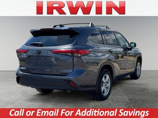 2022 Toyota Highlander LE