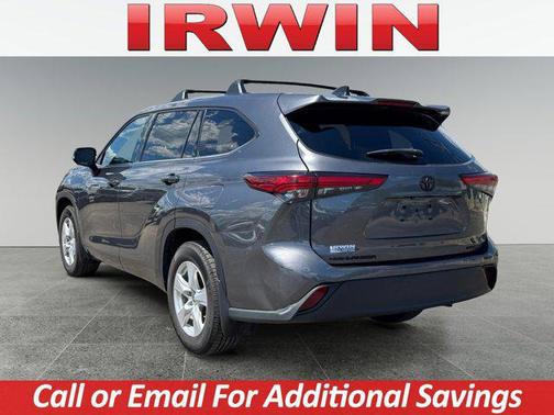 2022 Toyota Highlander LE