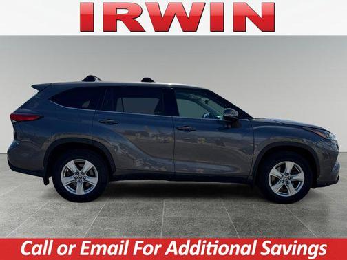 2022 Toyota Highlander LE