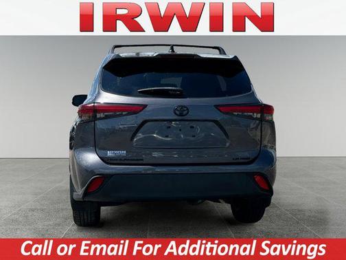 2022 Toyota Highlander LE