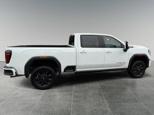 2024 GMC Sierra 2500 AT4
