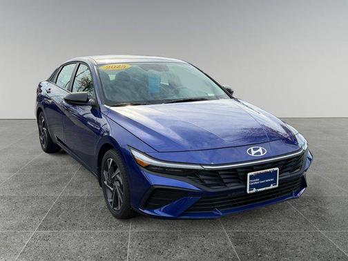 2025 Hyundai ELANTRA Sport