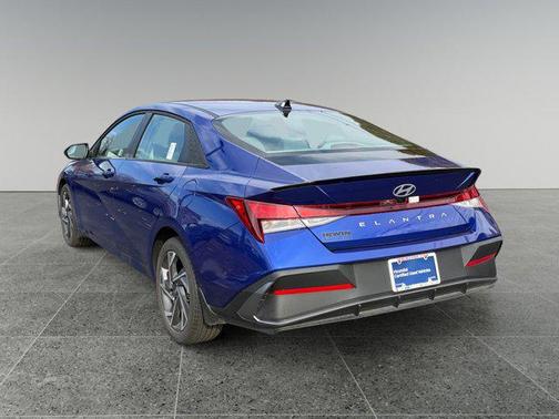 2025 Hyundai ELANTRA Sport