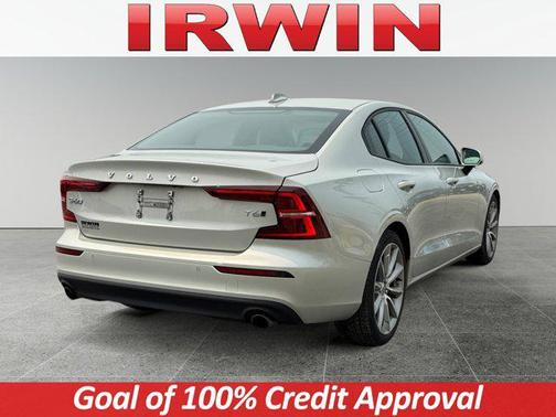 2020 Volvo S60 T6 Momentum