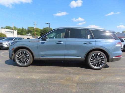 2025 Lincoln Aviator Reserve AWD