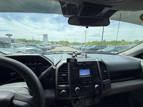 Agate Black Metallic 2022 Ford F-250 XL