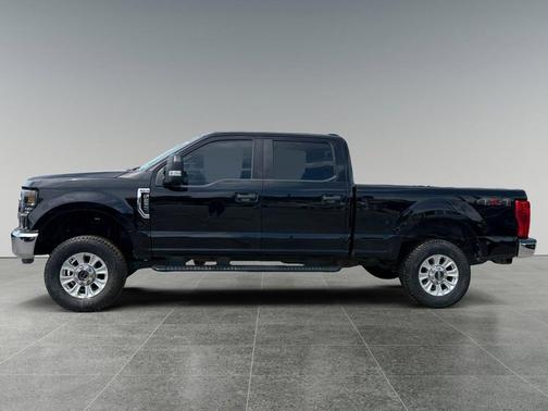 Agate Black Metallic 2022 Ford F-250 XL