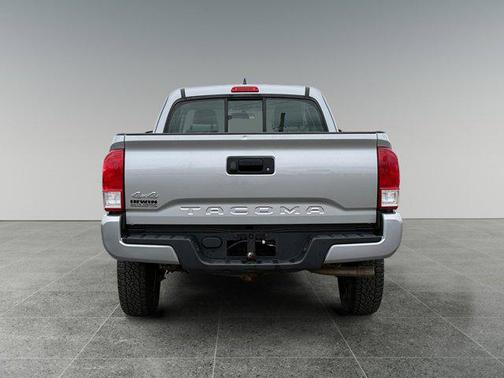 2017 Toyota Tacoma SR