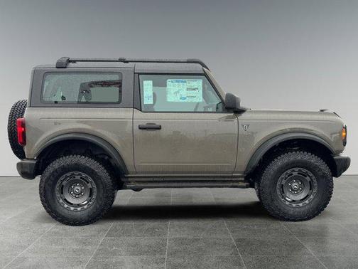 Marsh Gray 2025 Ford Bronco Base