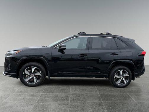 2024 Toyota RAV4 Prime SE