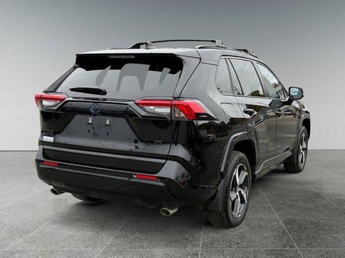 2024 Toyota RAV4 Prime SE