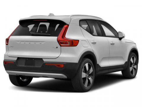 2019 Volvo XC40 T5 Momentum