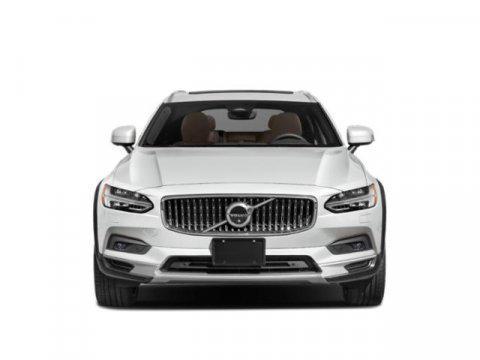 2024 Volvo V90 Cross Country B6 Plus