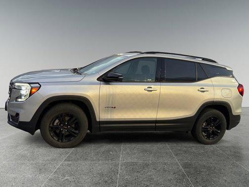 2022 GMC Terrain AWD AT4