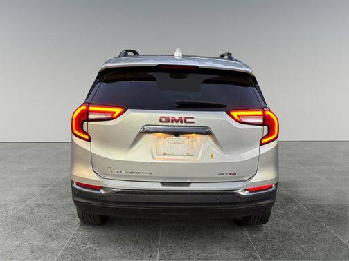 2022 GMC Terrain AWD AT4
