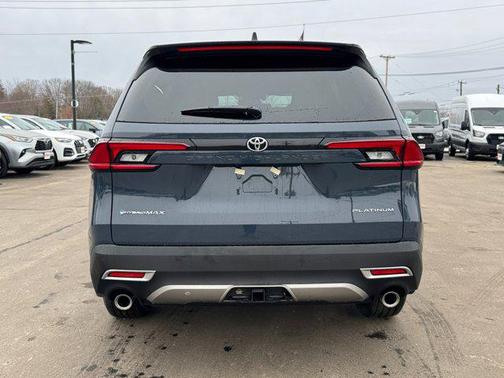 2026 Toyota Grand Highlander Hybrid Platinum MAX