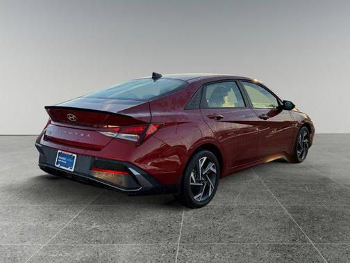 2025 Hyundai ELANTRA Sport