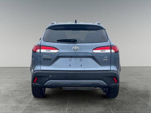 2025 Toyota Corolla Cross LE