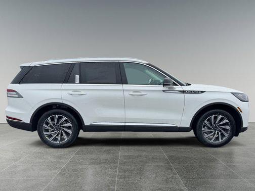 2026 Lincoln Aviator Premiere