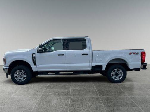 Oxford White 2026 Ford F-250 XLT