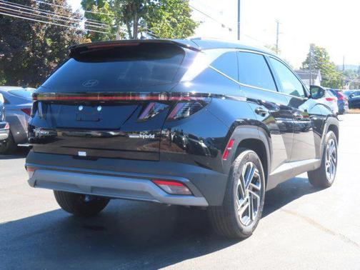 2025 Hyundai TUCSON Hybrid Limited