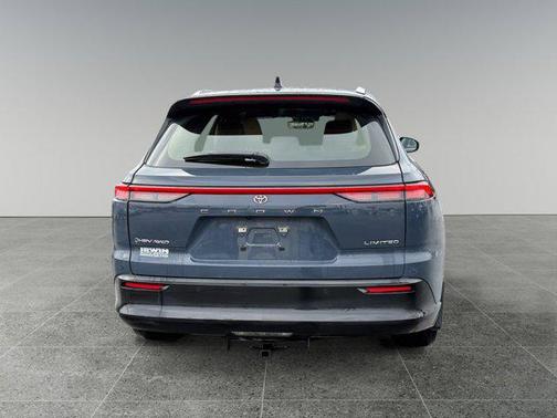 2025 Toyota Crown Signia Limited