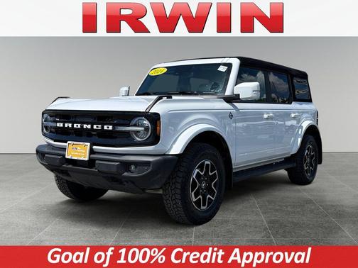Oxford White 2024 Ford Bronco Outer Banks