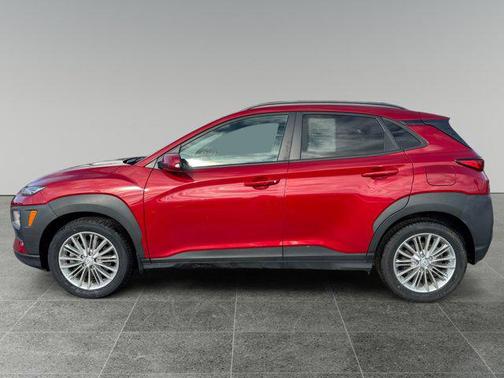 2021 Hyundai KONA SEL Plus