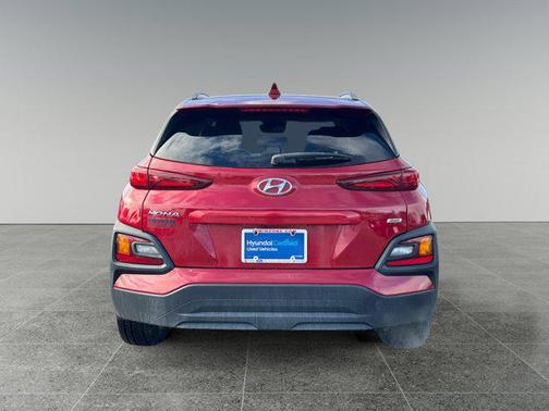 2021 Hyundai KONA SEL Plus