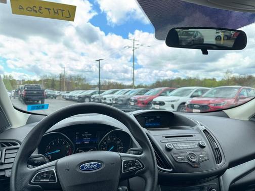 Blue Metallic 2018 Ford Escape SE