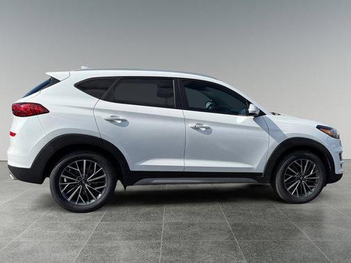 2021 Hyundai TUCSON SEL
