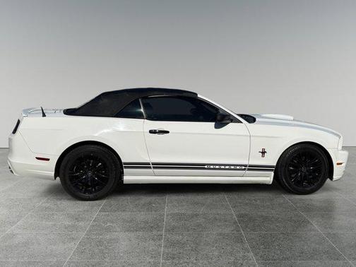 2013 Ford Mustang V6