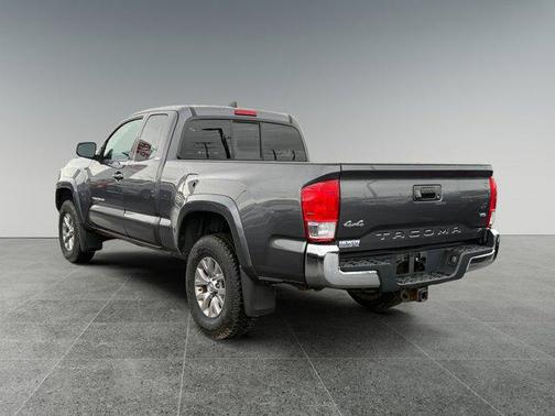 2016 Toyota Tacoma SR5