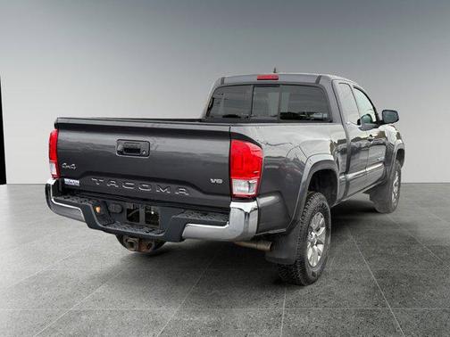 2016 Toyota Tacoma SR5