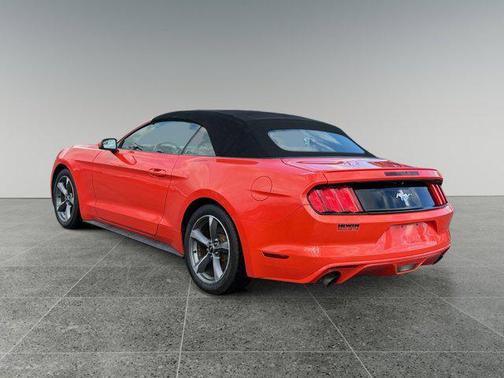 2015 Ford Mustang V6
