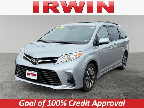 2019 Toyota Sienna LE