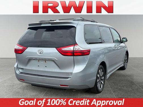 2019 Toyota Sienna LE