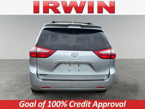 2019 Toyota Sienna LE