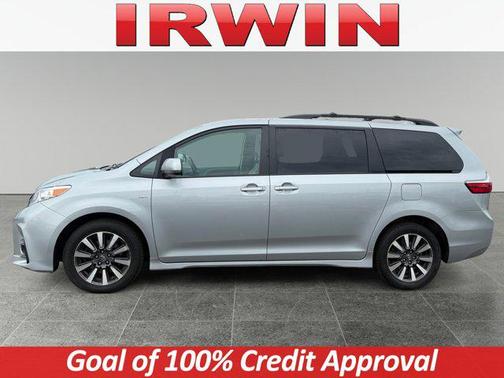 2019 Toyota Sienna LE